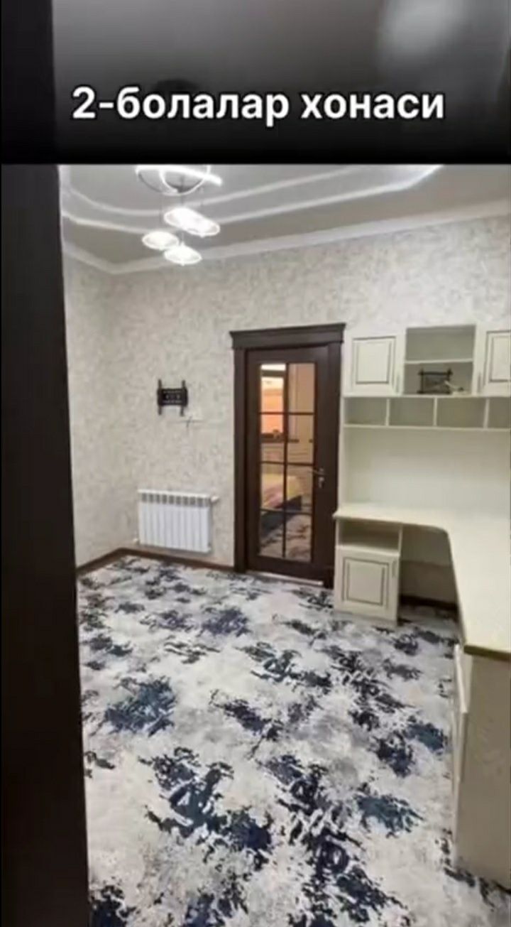 Далварзинда гўзал ҳолатдаги, 2 каватли+ мансарат ховли
Ҳовли уй сотила