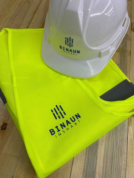 Печать на касках. Принт на касках. Брендирование касок.