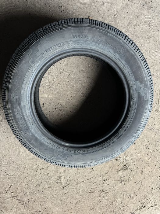 Продам шины на  газель