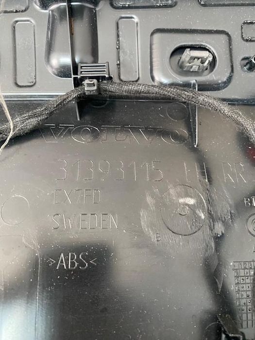 Fata de Usa Stanga Spate Volvo XC90 31393115 13781