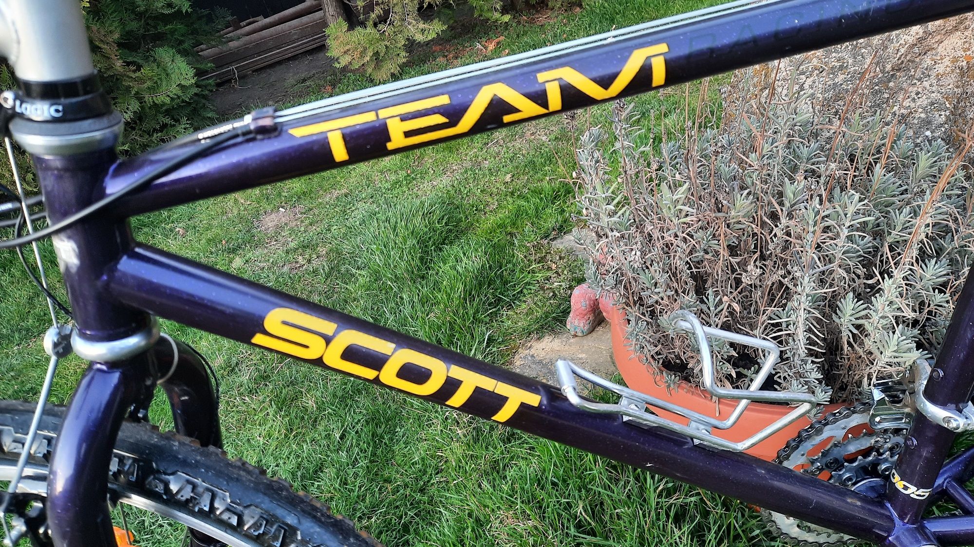 Bicicleta aluminiu marca Scott Team