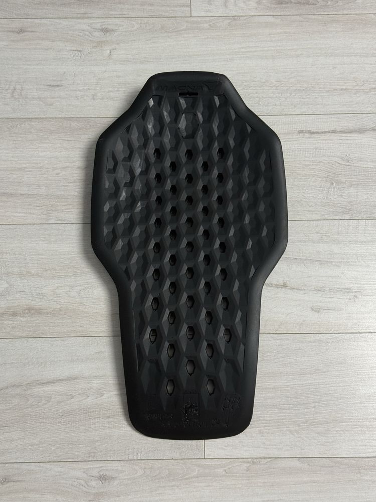 Macna Risc Level 2 Back Protection