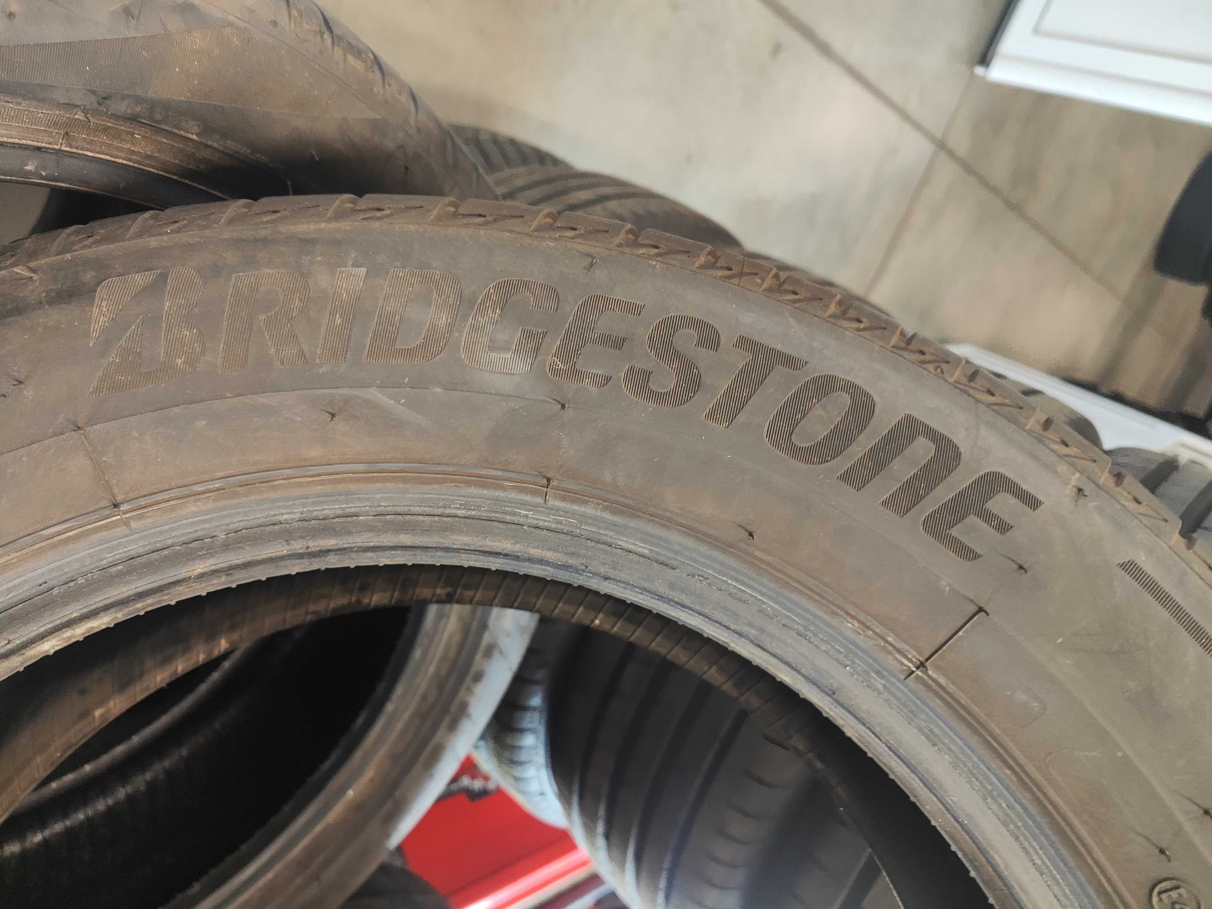 2бр.летни гуми 215/60/17 Bridgestone