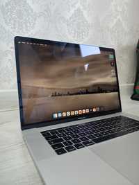 MacBook Pro 2017 Core i7