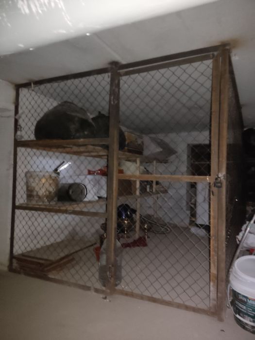 Uy sotiladi Nazarbekda