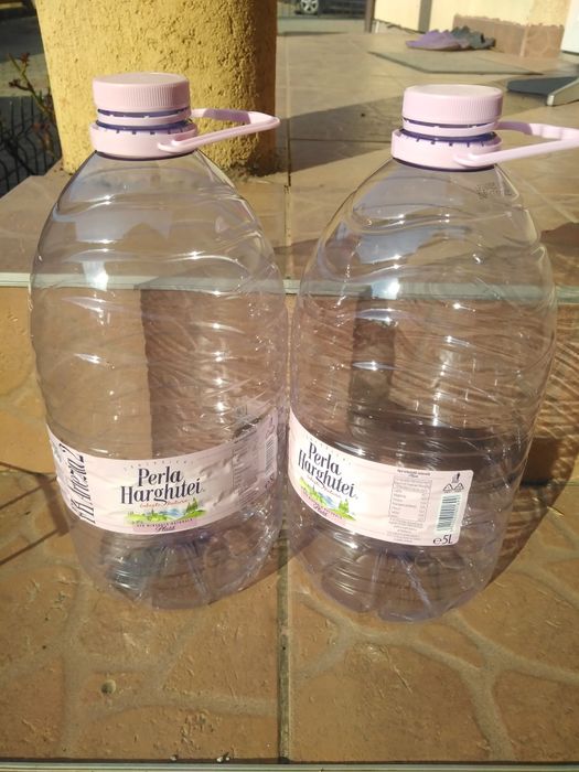 Bidoane plastic 5  litri cu maner