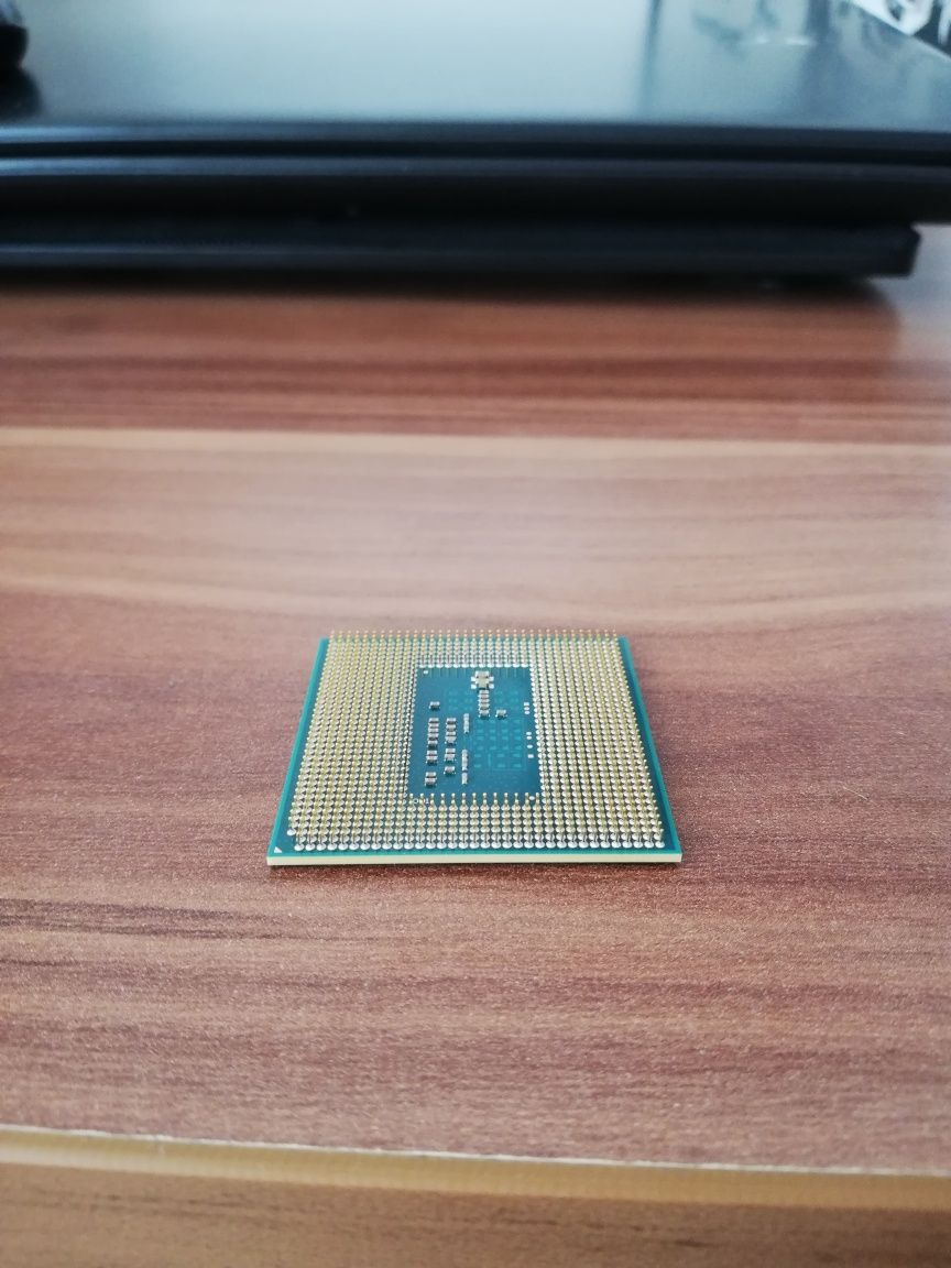 Procesor Intel Core i3-4000M 2.4Ghz