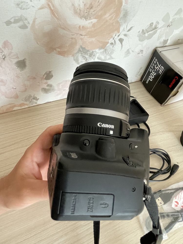 Canon EOS 500D DSLR Фотоапарат