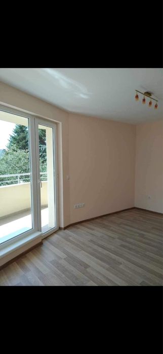 Дава се под наем Двустаен апартамент в Варна, Владислав Варненчик - 50 кв.м за 215 € - Снимка #1