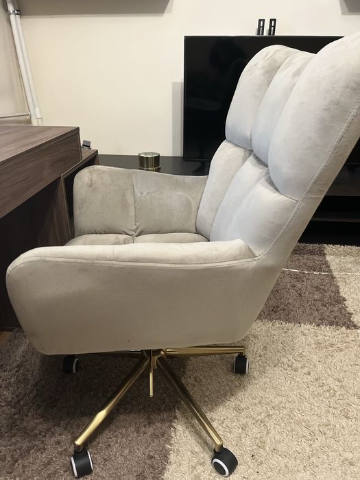 Set burou si scaun ergonomic