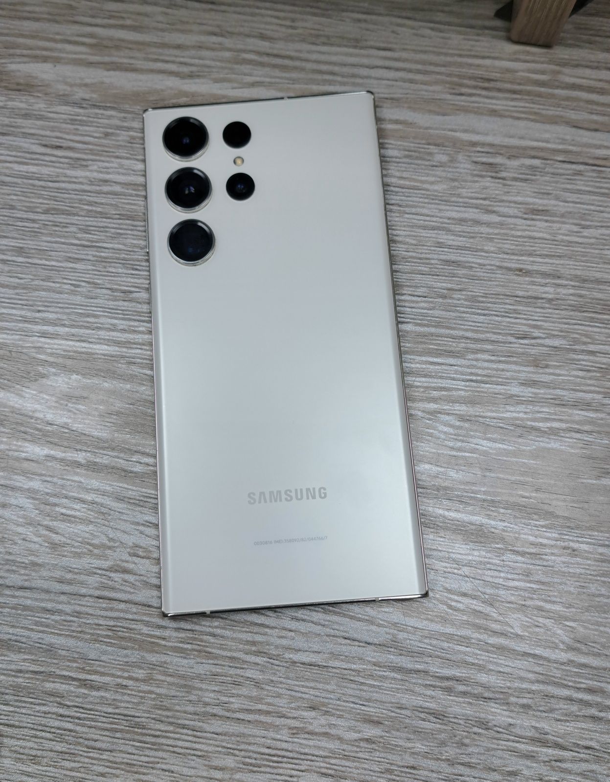 Samsung S23 Ultra xotirasi 12/256GB