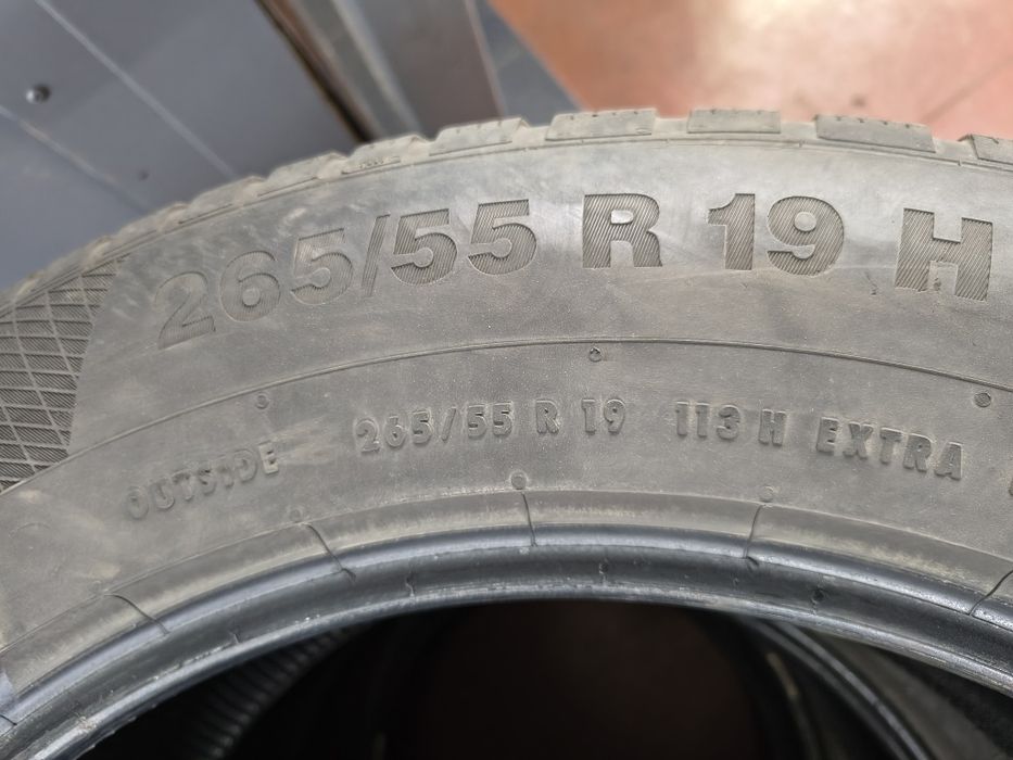 Vând cauciucuri iarna 265/55/19 continental