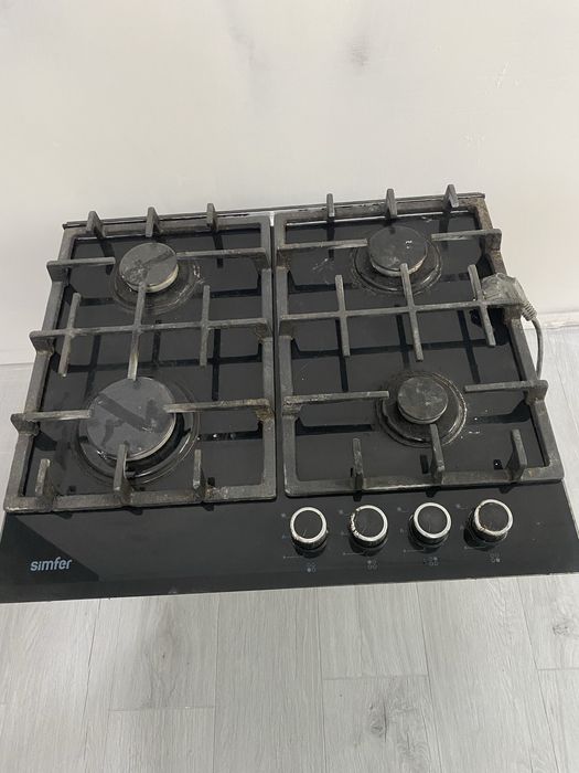 Газовая плита стройная