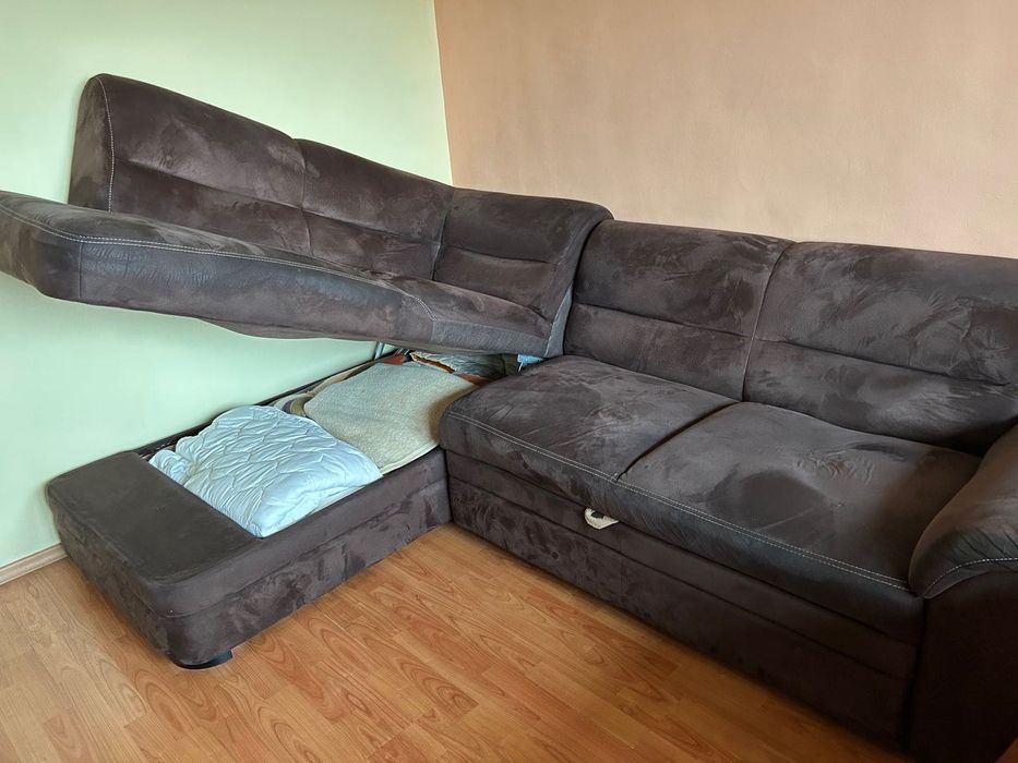 Ъглов диван с ракла и функция за сън