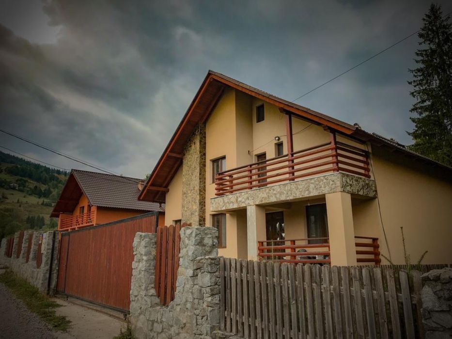 Cabana la Arieseni libera de Revelion