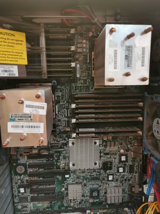 Двупроцесорен сървър HP ProLiant ML350 G6, 3.06GHz, 128GB RAM-6 канала