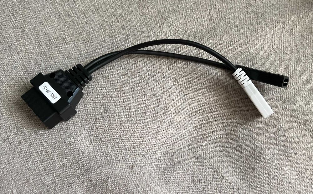 Cablu adaptor diagnosticare Audi 2P+2P la OBD2 – compatibil VAG vechi