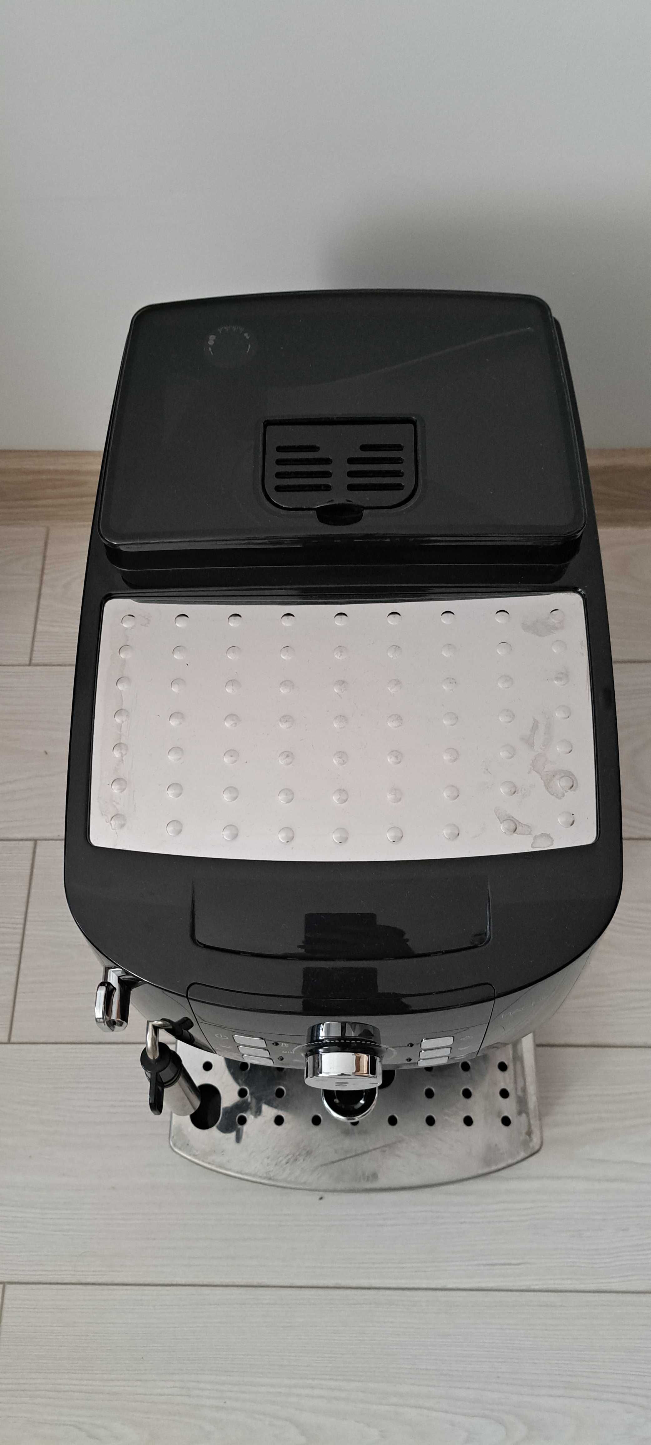 Кафеавтомат Delonghi Magnifica S