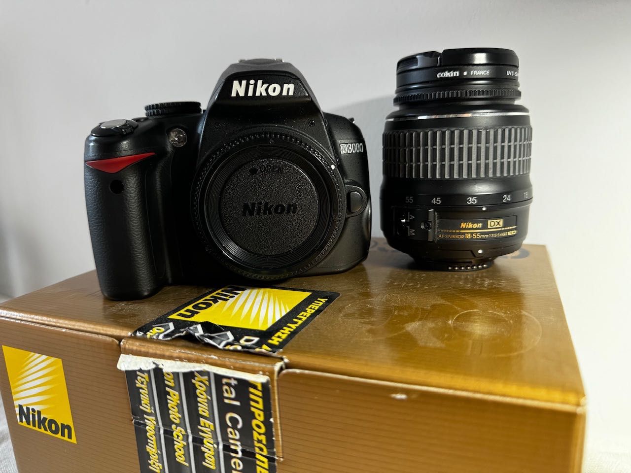 Aparat foto Nikon D3000+NIKKOR 70-300mm+accesorii