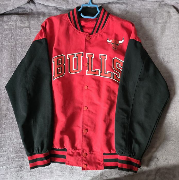 Бомбер продается