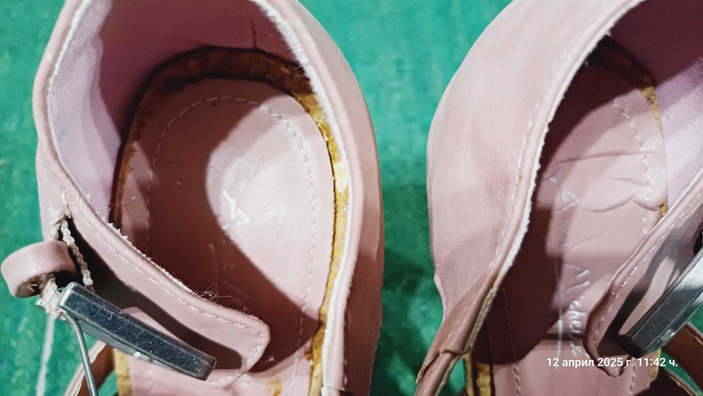 Розови обувки Go Jane Canada