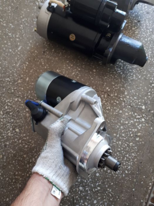 Electromotor nou buldo excavator Caterpillar CAT Caterpilar tva inclus