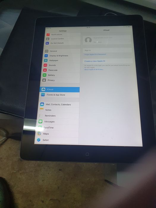 Таблет iPad с клавиатура