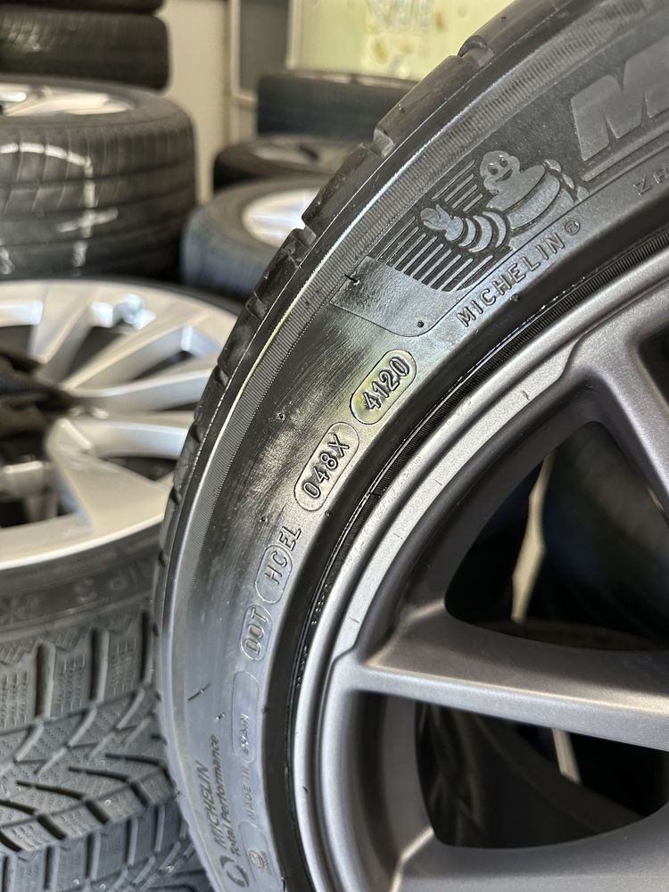 jante tesla model 3 5x114.3 anvelope 235 45 18 michelin