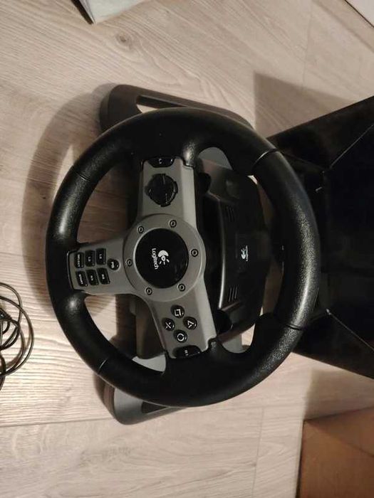 Volan Logitech driving force