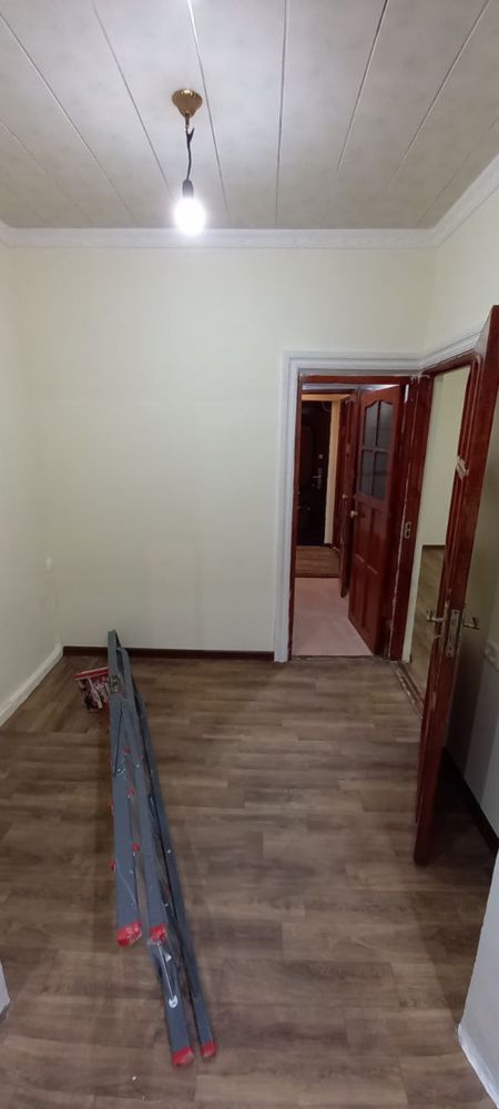Yunusobod 7 kv 1 etaj 2 xonali padvol agaroti bor 350$