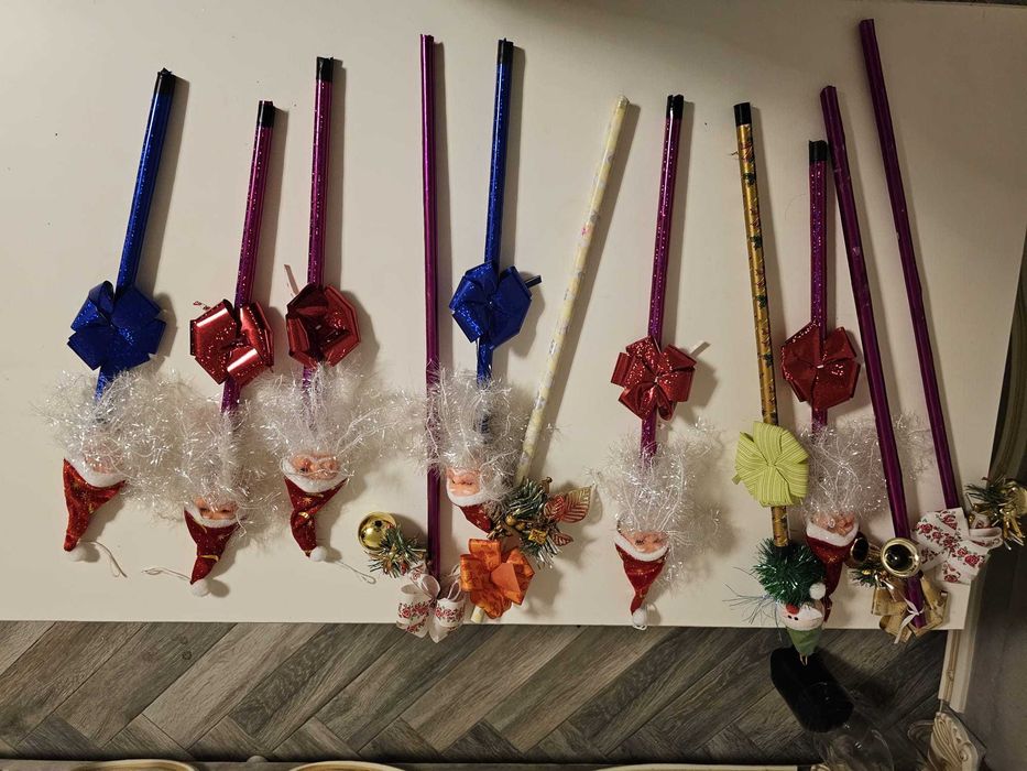 Vând en-gros bețe de Moș Nicolae – lucrate manual