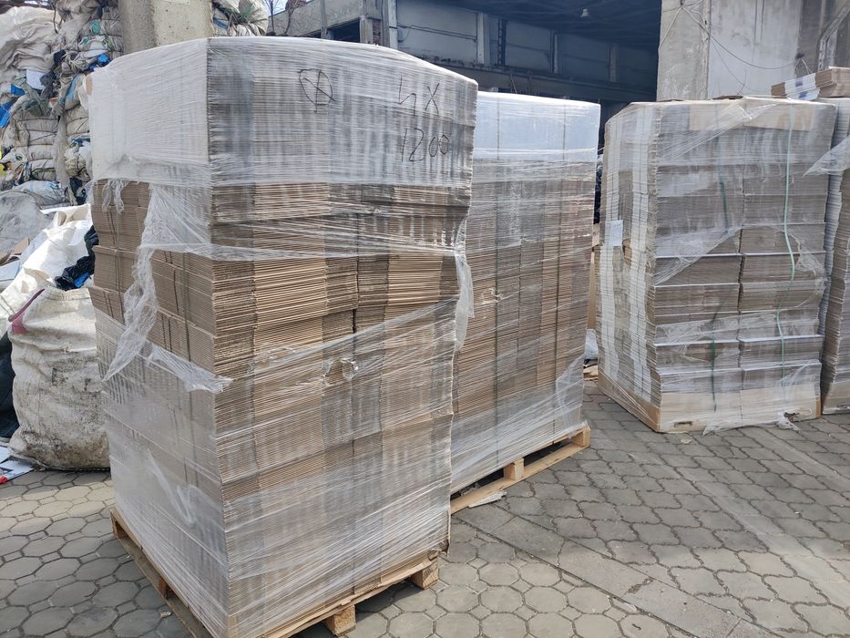 Cutii carton nefolosite lichidare stoc . Cel mai mic preț.