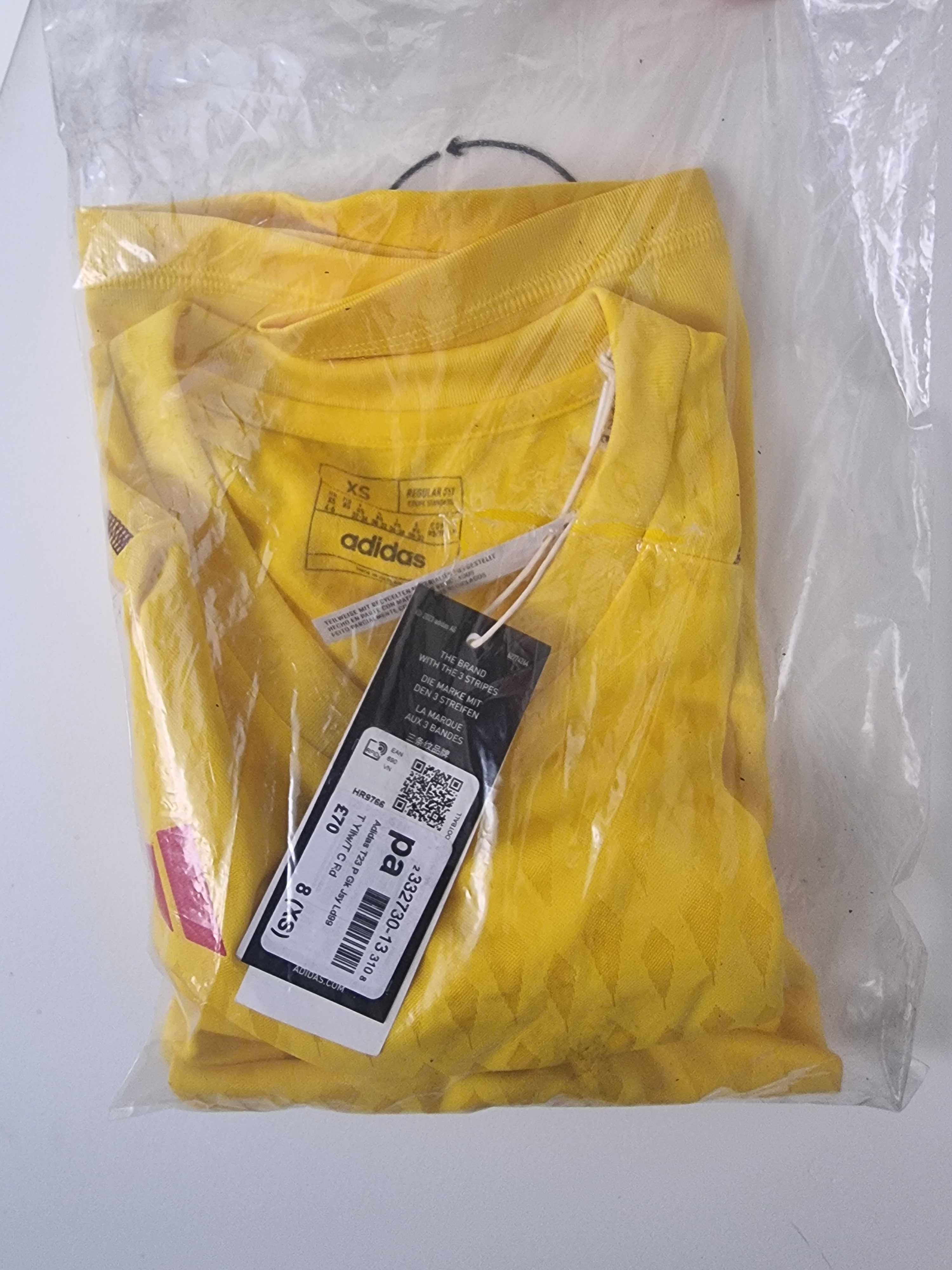 Adidas дамска тениска размер XS