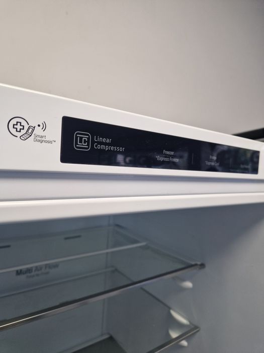 Хладилник с фризер Lg No Frost Инвертор