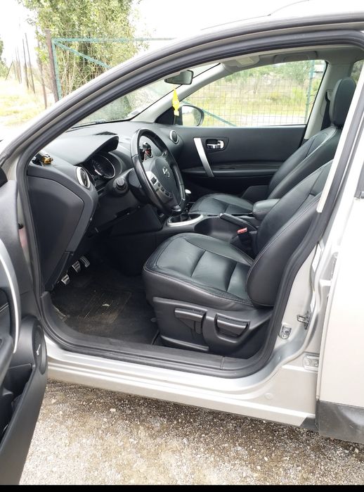 Vând Nissan Qashqai Tekna, an 2012
