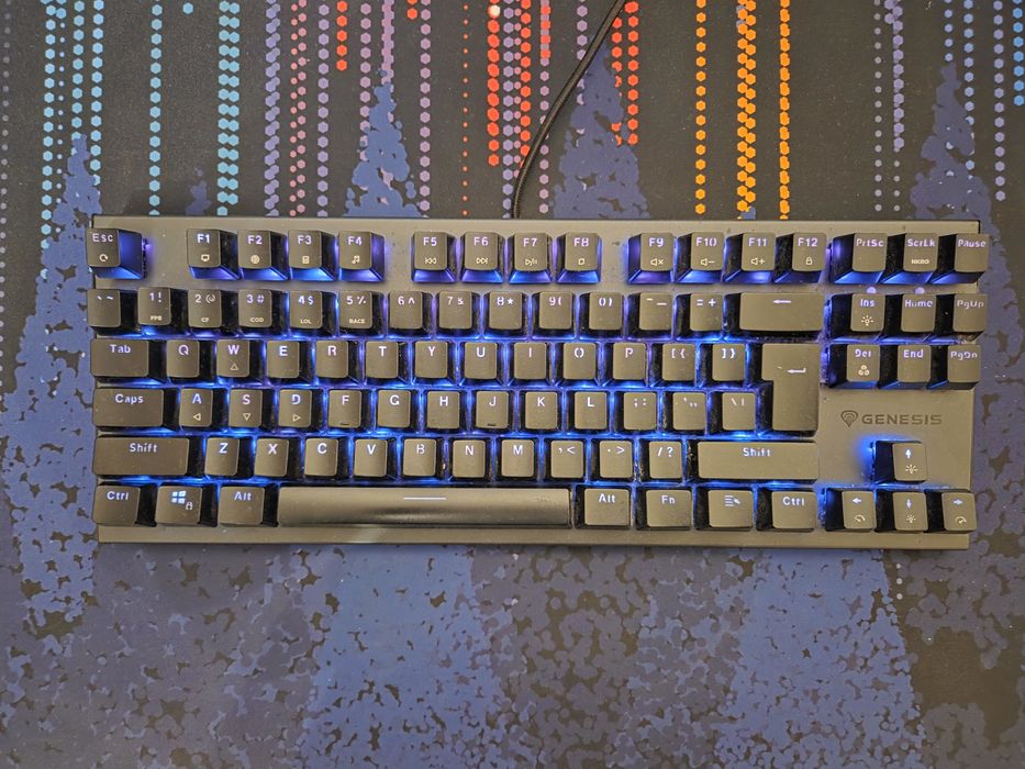Genesis Thor 303 tkl механична клавиатура + подарък мишка