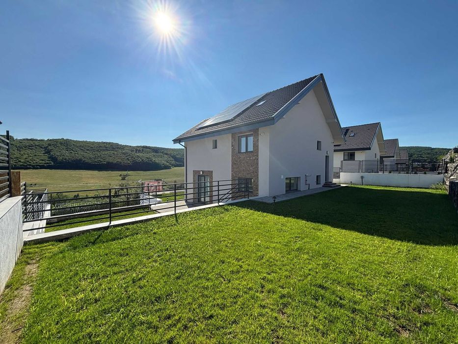 Casa NOUA cu Garaj, Panouri, Popesti Valea Seaca Baciu Cluj