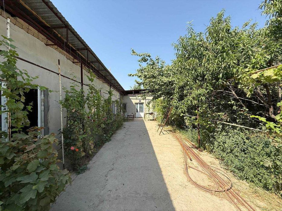 СРОЧНО! Продаётся земельный участок 11 соток с помещением