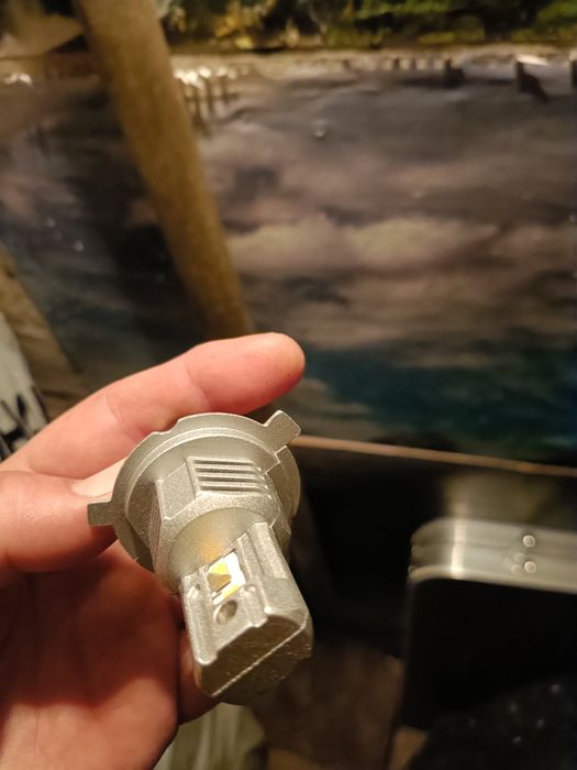 LED лампы H4. 4300k