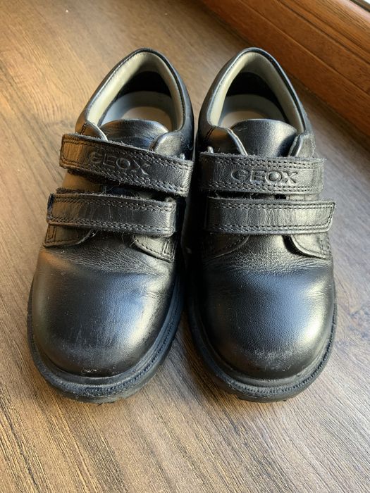 Pantofi eleganti piele Geox 26