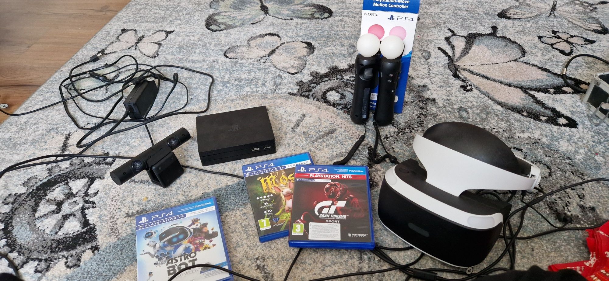 PS VR cu manete și 3 jocuri