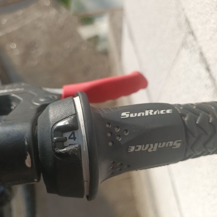 Продава се колетото