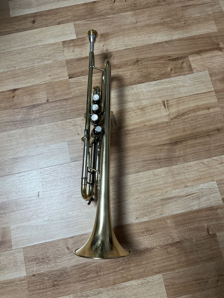 Тромпет Vincent Bach Stradivarius Quartertone