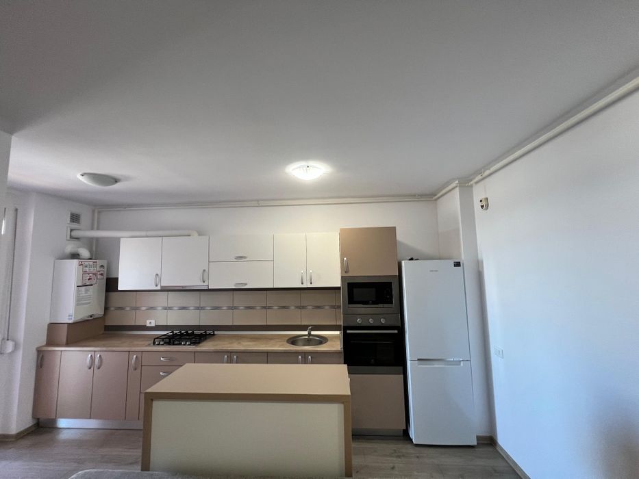 Închiriez apartament Ared 2 camere