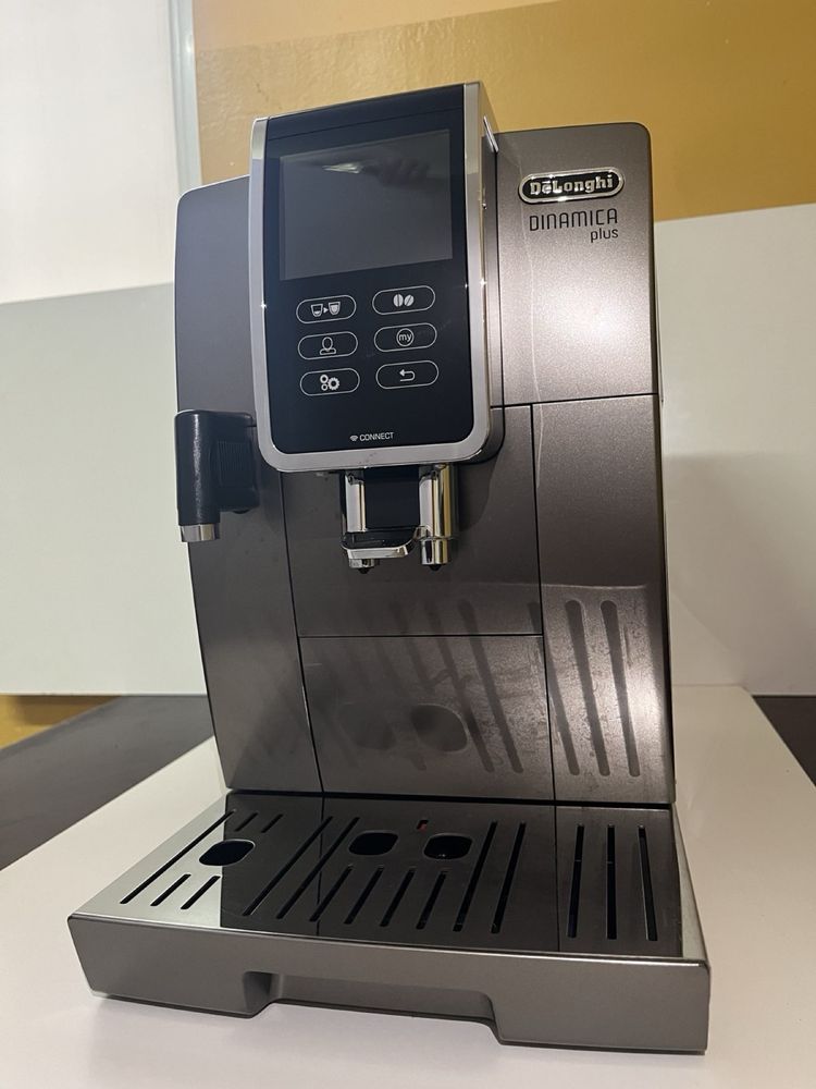 Кафемашина Delonghi Dinamica Plus