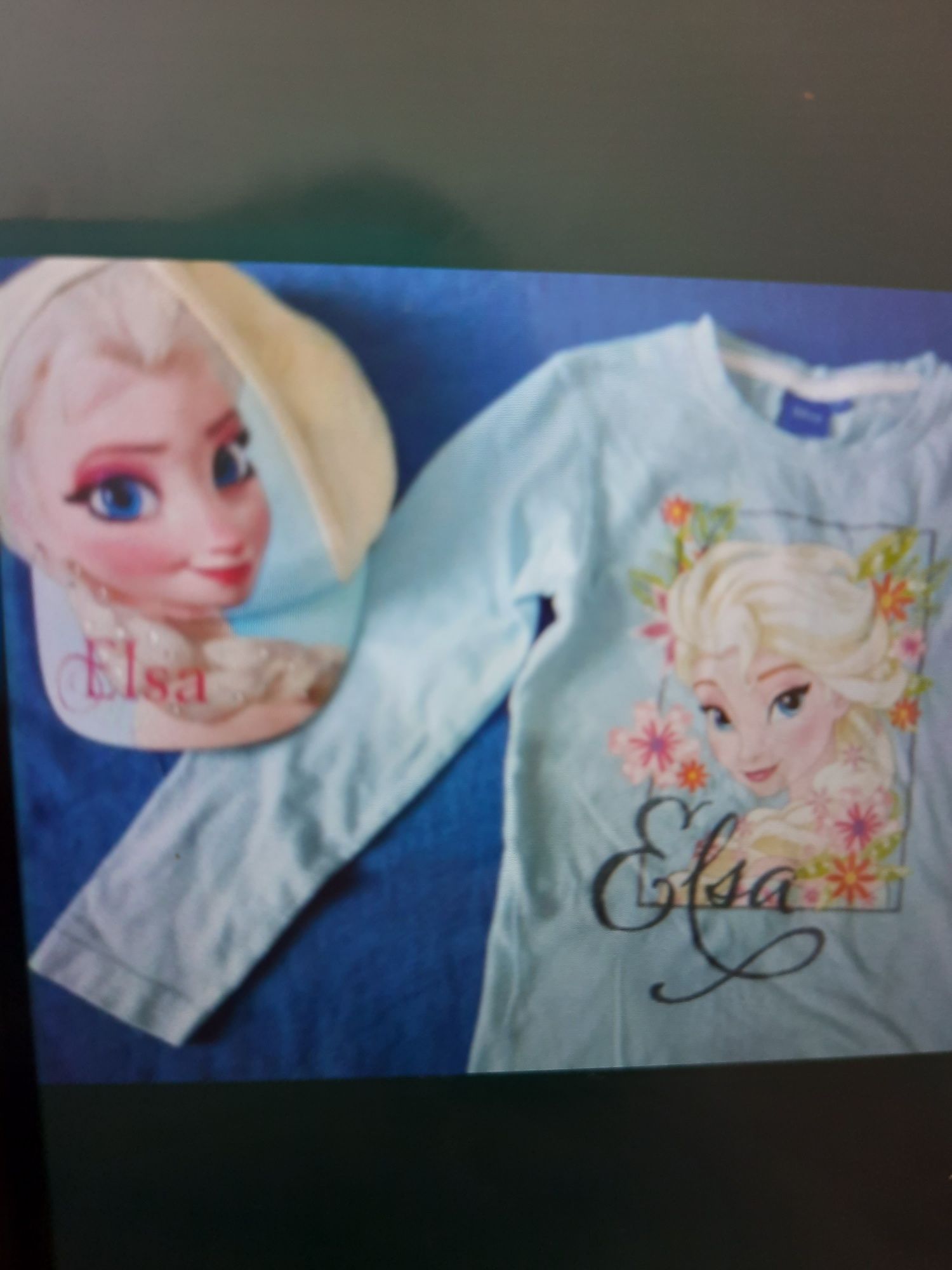 Bluze ,rochițe,șepci, papuci de casa cu Frozen