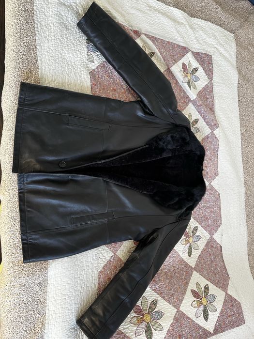 Продам б/у мужскую зимнюю куртку-дублёнку