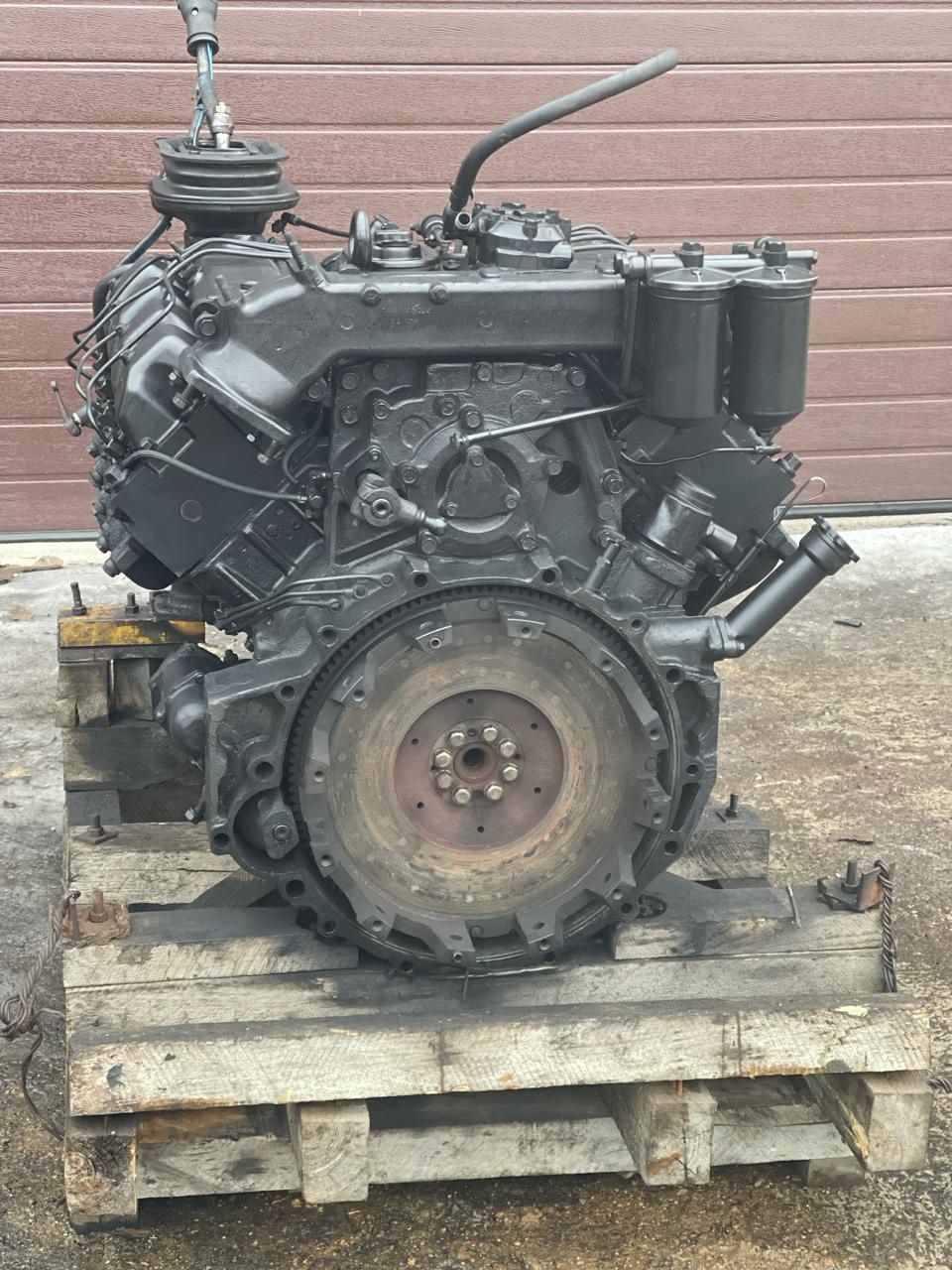 Двигатель двс-740.210