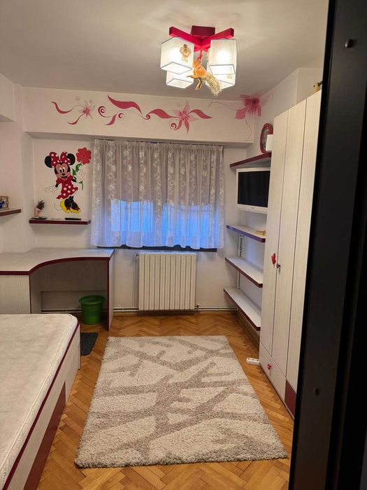 Etaj 1- Inchiriere apartament 3 camere , micro 3 Targoviste