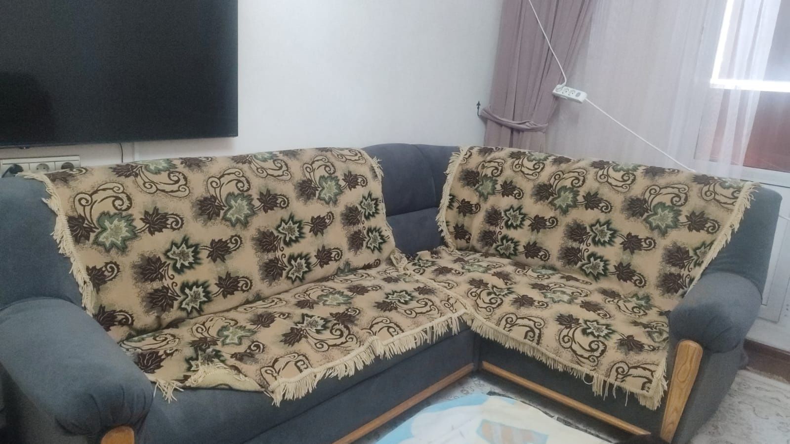 Срочно продам угловой диван